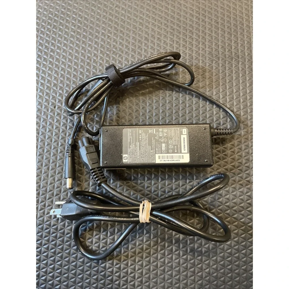 HP PPP014L-SA PA-1900-18H2 384021-001/391173-001 19V 4.74A 90W AC Power Adapter